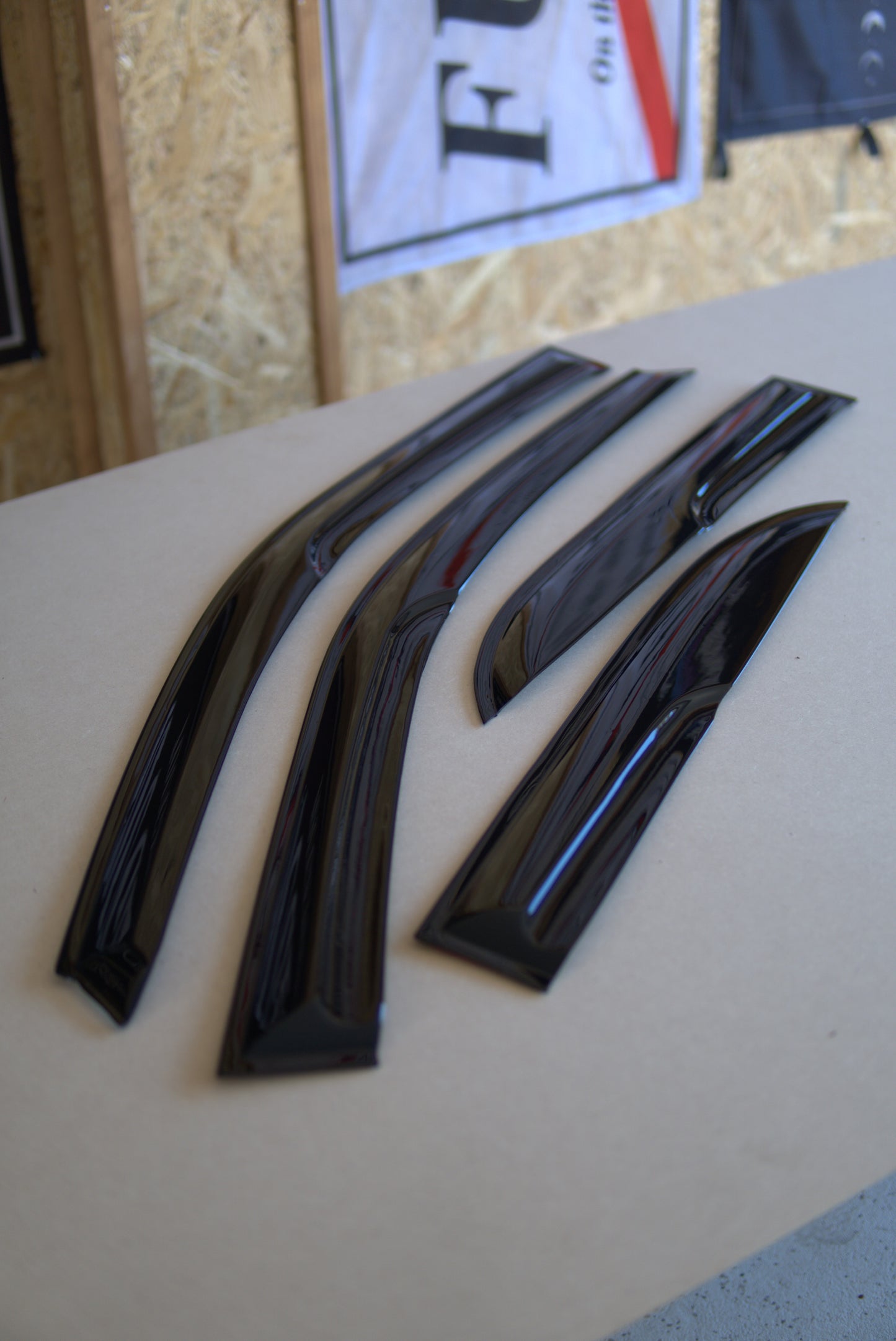 Weather shields / wind deflectors - E36 Sedan