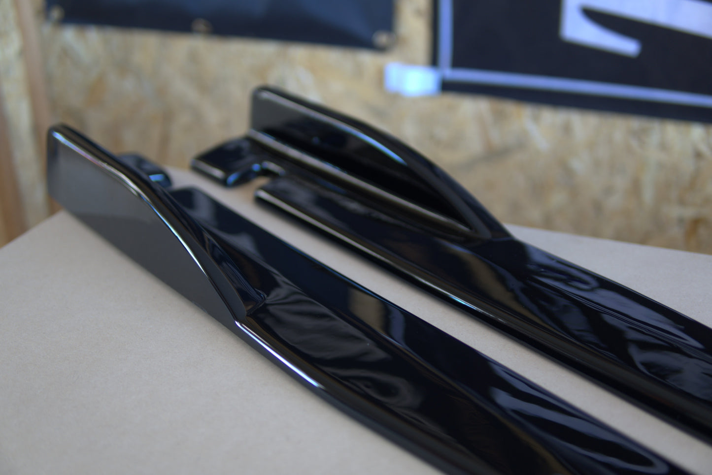 Flared side skirt extensions - Universal fit